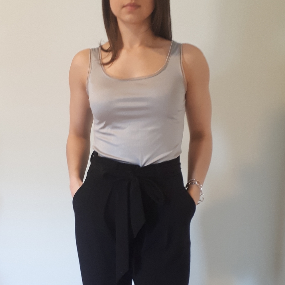 ⭐2/$25 EUC Silvery Melanie Lyne Camisole